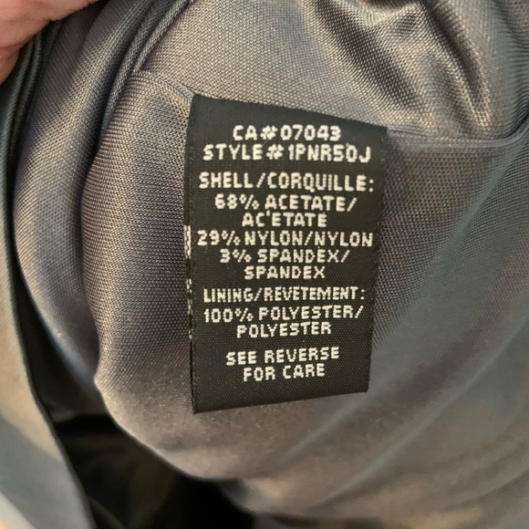 Gorgeous Body Con Dress - Picture 6 of 7